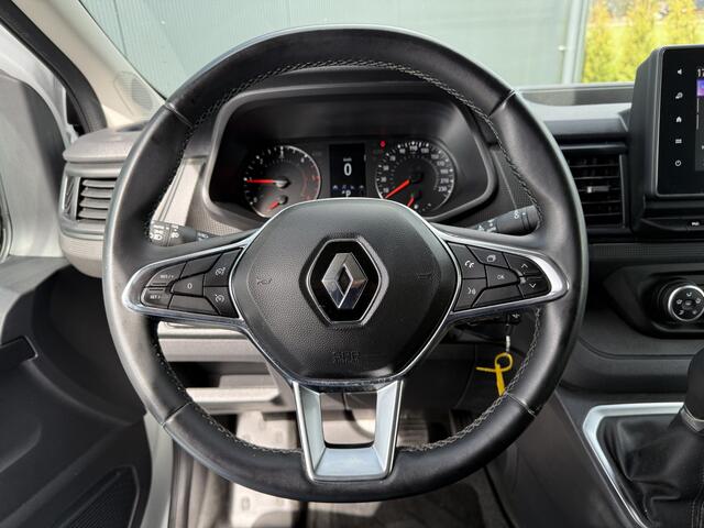 Renault TRAFIC 2.0 DCi 150 PK AUTOMAAT / L2H1 / TREKHAAK / **18.350 km** / AIRCO / CRUISE / CAMERA / 3-ZITS / LED / BLINDSPOT