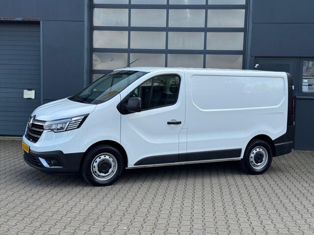 Renault TRAFIC 2.0 D 130pk L1H1 - Navi/Carplay/Android - Camera - sensoren v/a/zijkant - betimmering - all season