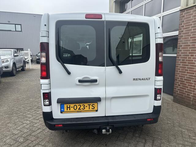 Renault TRAFIC Passenger 1.6 dCi L2 9 persoons 19.950 incl BTW/BPM Airco,Cruise,Nav,Pdc,Trekh