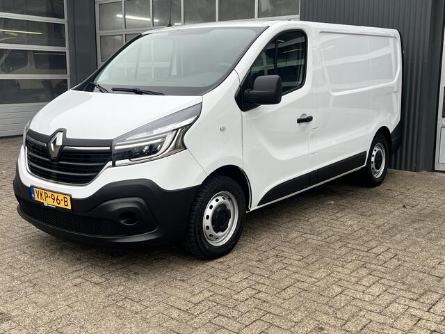 Renault TRAFIC 2.0 dCi 120 L1H1 120pk Airco Cruise controle 3-Persoons Telefoonverbinding Parkeersensoren achter 1e eigenaar Euro 6 Dealer onderhouden