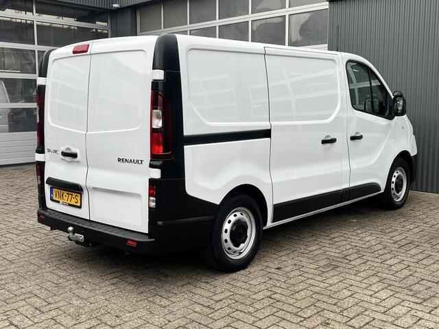 Renault TRAFIC 2.0 dCi L1H1 120pk Airco Cruise controle Kastinrichting Trekhaak 2000kg trekgewicht 2-Persoons 1e eigenaar Euro 6 Dealer onderhouden