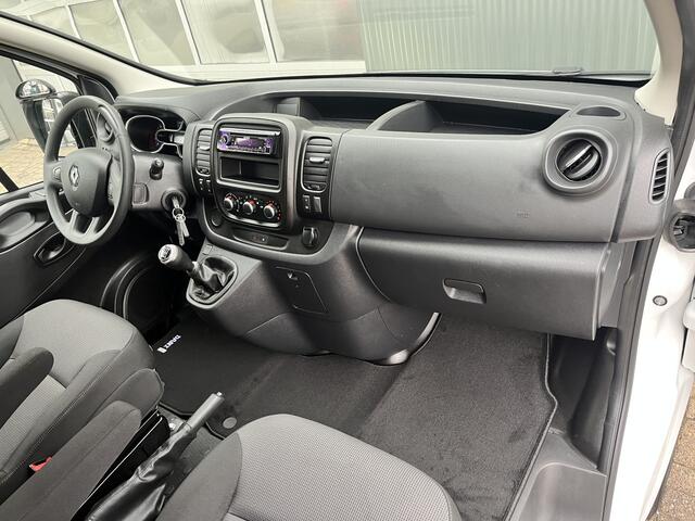 Renault TRAFIC 2.0 dCi L1H1 120pk Airco Cruise controle Kastinrichting Trekhaak 2000kg trekgewicht 2-Persoons 1e eigenaar Euro 6 Dealer onderhouden