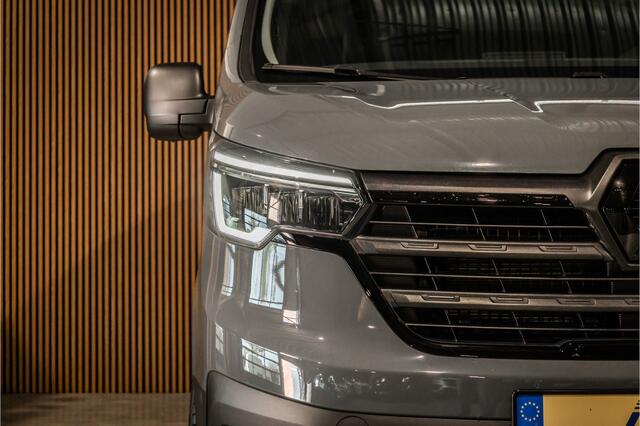 Renault TRAFIC 2.0 170 PK L2H1 DC | Dubbel Cabine | L+R Schuifdeur | Navigatie | CarPlay | 5-Zitter | Spoilerkit | BPM Vrij | Fabrieksgarantie