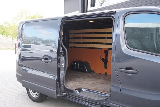 Renault TRAFIC 2.0 dCi L2 EURO 6 - Airco - Cruise - Trekhaak - ¤ 20.950,- Excl.