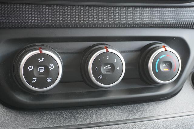 Renault TRAFIC 2.0 dCi L2 EURO 6 - Airco - Cruise - Trekhaak - ¤ 20.950,- Excl.