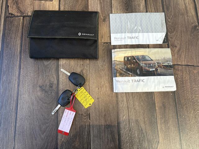 Renault TRAFIC 2.0 dCi 120 T29 L2H1 DC Work Edition Cruise, Navi, Led