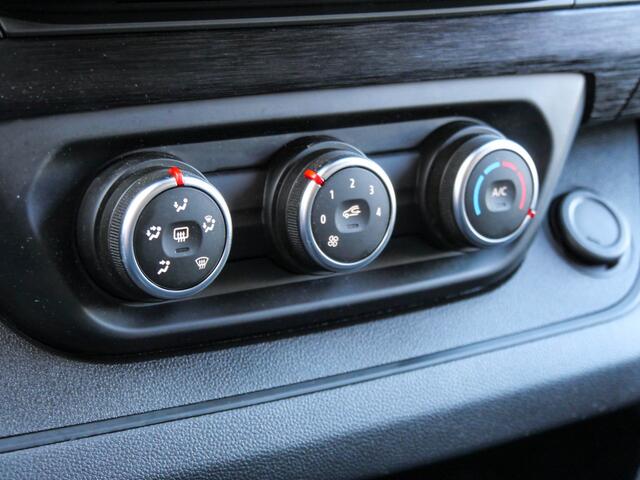 Renault TRAFIC 2.0 dCi 150PK Automaat T29 L2H1 Dubbele Cabine Luxe LED | TREKHAAK | CAMERA | NAVIGATIE |