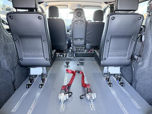 Renault TRAFIC Automaat 5+1 Rolstoelbus 2.0 dCi 145 T29 L2H1 Luxe (Mooie stoere 5+1 Rolstoelbus met automaat!)