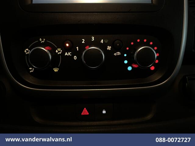 Renault TRAFIC 2.0 dCi 120pk L2H1 Euro6 Airco | Navigatie | LED | Cruisecontrol | Parkeersensoren Trekhaak, Bijrijdersbank