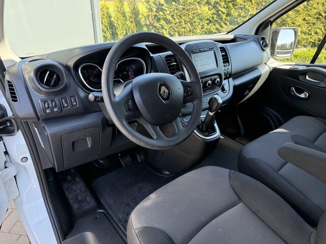 Renault TRAFIC 2.0 dCi 145 PK / AUTOMAAT / L1H1 / 2x SCHUIFDEUR / SORTIMO INRICHTING / TREKHAAK / IMPERIAAL