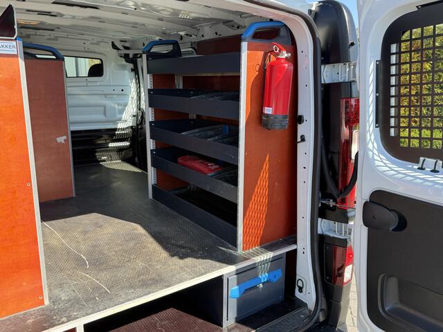 Renault TRAFIC 2.0 dCi 145 PK / AUTOMAAT / L1H1 / 2x SCHUIFDEUR / SORTIMO INRICHTING / TREKHAAK / IMPERIAAL