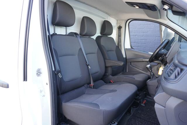 Renault TRAFIC 2.0 dCi 130PK L2 EURO 6 - Airco - Navi - Cruise - ¤16.900,- Excl.