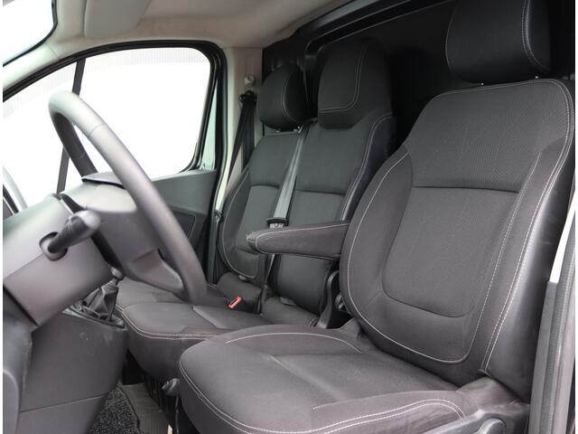 Renault TRAFIC 2.0 dCi 120 T27 L1H1 Black Edition | 3-Pers | Navigatie | LED