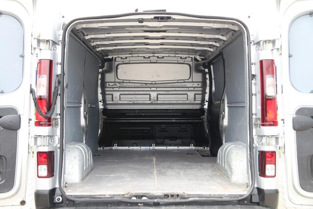 Renault TRAFIC 1.6 DCI 120PK / L2H1 / Euro 6 / Camera / Cruise / Airco..