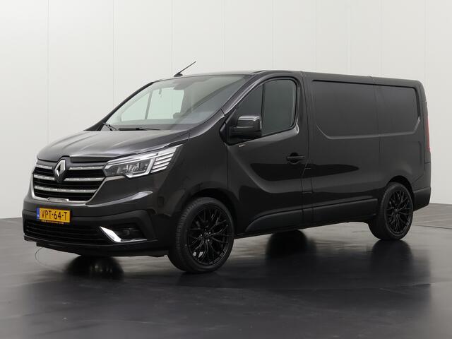 Renault TRAFIC 2.0DCi 130PK Black Edition | Navigatie | Multimedia | Airco | Cruise | Trekhaak | 3-Zits