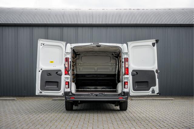 Renault TRAFIC 2.0 dCi 110 L2H1 | 1e Eigenaar | LED | Camera | Cruise | PDC | Airco