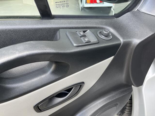 Renault TRAFIC 1.6 dCi L2H1 DC Marge Btw /Bpm vrij Airco Cruise controle Navigatie Dubbele cabine 1e eigenaar Euro 6 Ex overheids auto Lange wielbasis Geen btw meer betalen