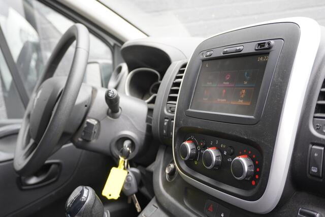 Renault TRAFIC 2.0 dCi 120PK EURO 6 - Airco - Cruise - PDC - ¤11.900,- Excl.