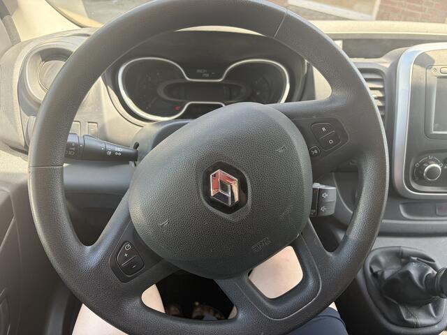 Renault TRAFIC 2.0 dCi 120 T29 L2H1 Comfort TREKHAAK 3P CARPLAY EUR6 IMPERIAAL KASTEN