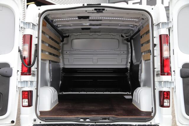 Renault TRAFIC 2.0 DCI 170 | Aut. | L1H1 | Navi | Trekhaak | Camera | Cruise..