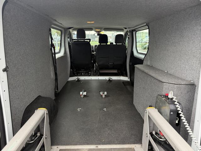 Renault TRAFIC 3+1 Rolstoelbus 1.6 dCi T29 L2H1 Comfort Energy (Mooie ruime 3+1 Rolstoelbus met lift!)