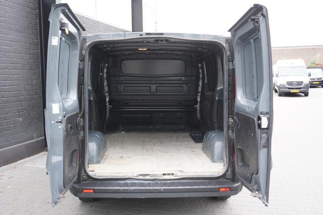 Renault TRAFIC 2.0 dCi 120PK - EURO 6 - Airco - Navi - Cruise - ¤12.900,- Excl.