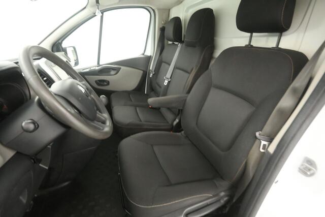 Renault TRAFIC 1.6 dCi L2H1 | Marge | Airco | Cruise | Navi | 3 Zits | Trekhaak | Parkeersens.