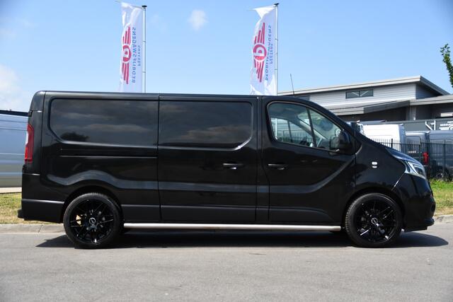 Renault TRAFIC 2.0 dCi 145 T29 L2H1 Black Edition Cruise, Sensoren, LED, 145pk, Multimedia, Automaat, Trekhaak, Betimmering, NAVI, Uniek!