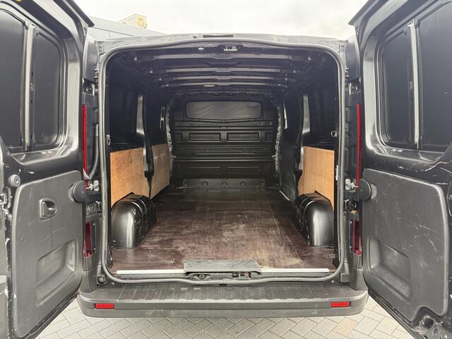 Renault TRAFIC 2.0 dCi 120 PK / L2H1 / 1e EIG. / AIRCO / CRUISE / PDC / 3-ZITS / LED