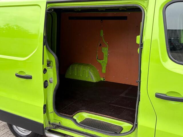 Renault TRAFIC 1.6 dCi 120PK Camera / Airco / Cruise / Sidebars / PDC / Trekhaak