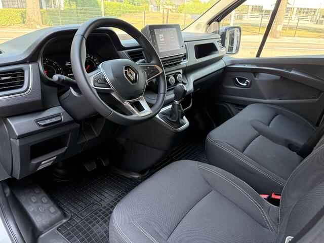 Renault TRAFIC 2.0dCi Automaat 150PK T30 L2H1 -8.515KM- Apple Car