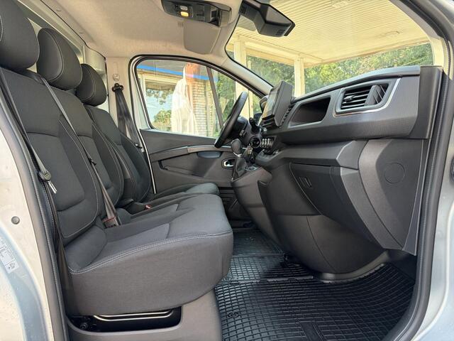 Renault TRAFIC 2.0dCi Automaat 150PK T30 L2H1 -8.515KM- Apple Car