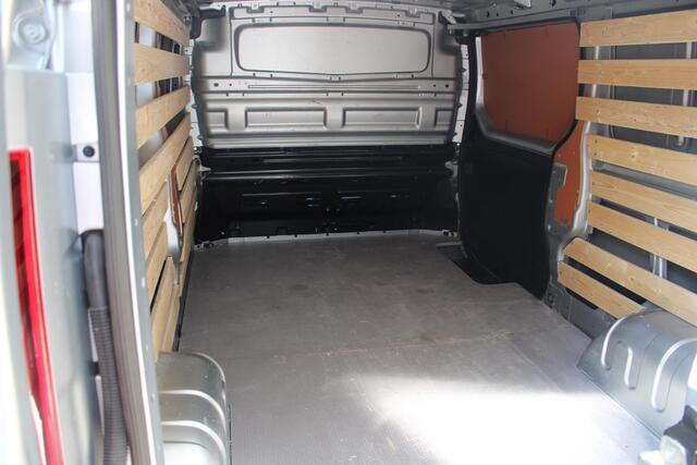 Renault TRAFIC 2.0 dCi 130 T30 L2H1 Luxe Achteruitrijcamera | NAvigatie | Airco