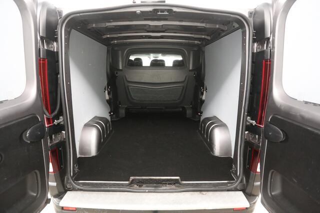 Renault TRAFIC 2.0 dCi 145PK T29 L2H1 | DC | 6 Zits | Airco | Cruise | Parkeersens. | Trekhaak | Carplay