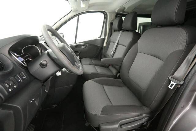 Renault TRAFIC 2.0 dCi 145PK T29 L2H1 | DC | 6 Zits | Airco | Cruise | Parkeersens. | Trekhaak | Carplay