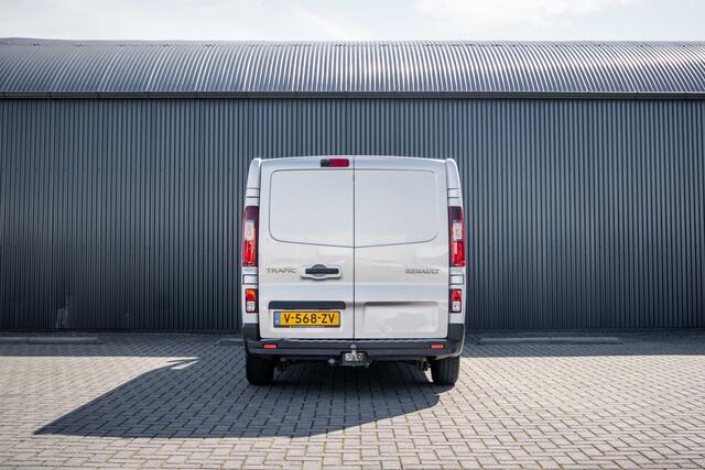 Renault TRAFIC 1.6 dCi 125PK L2H1 | DC 5-Zits | Camera | Cruise | Airco | Trekhaak
