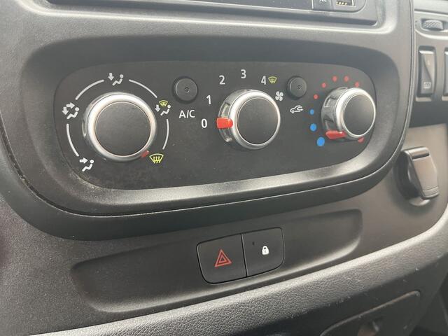 Renault TRAFIC 2.0 dCi 120pk L2 Comfort 3p Lease €287 p/m, Trekhaak, 2 Schuifdeuren, Airco, PDC, Cruise controle, Onderhoudshistorie aanwezig