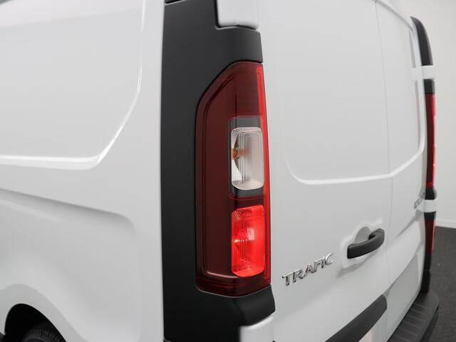 Renault TRAFIC 2.0 dCi 110pk T30 L2H1 Comfort | Parkeersensoren | Laadruimtebetimmering | Vierseizoensbanden | Navigatie |