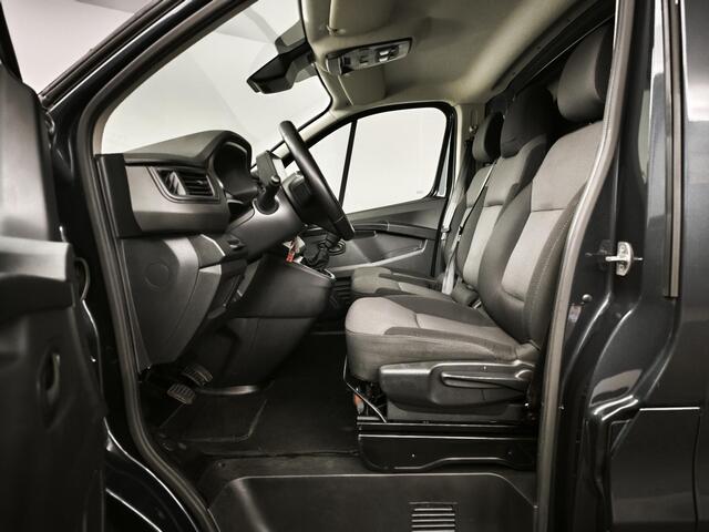 Renault TRAFIC 2.0 dCi 130 T30 L2H1 Work Edition | Camera | Navigatie | Trekhaak | Cruise Control |