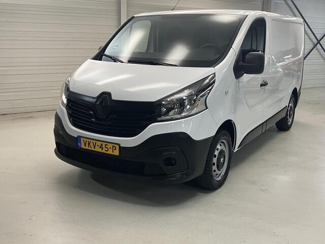 Renault TRAFIC 1.6 dCi T27 L1H1 Comfort / Trekhaak / Airco / 3 pers.