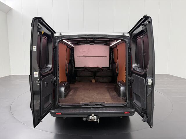 Renault TRAFIC 1.6DCi 120PK Lang Black Edition | Navigatie | Camera | Airco | Cruise | Trekhaak | Betimmering