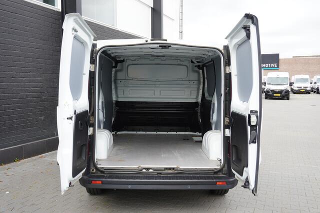 Renault TRAFIC 2.0 dCi 130PK EURO 6 - Airco - Navi - Cruise - €15.950,- Excl.