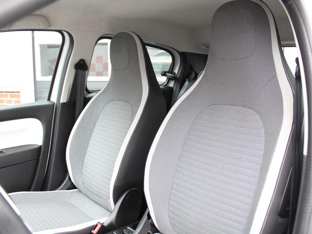Renault TWINGO 1.0 SCe Intens 1e Eig./Automaat/Climate/Navi/Cruise/Bluetooth/Camera/PDC