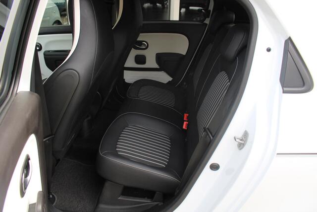 Renault TWINGO Z.E. R80 E-Tech Techno 22 kWh | Leder | Navigatie |