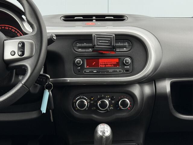 Renault TWINGO 1.0 SCe Limited Airco/Bluetooth/Cruise Control.