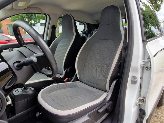 Renault TWINGO 1.0 SCe Limited / Automaat / Dealer Onderhouden / All Season Banden / Groen Dak / Airco / Elektrische Ramen /