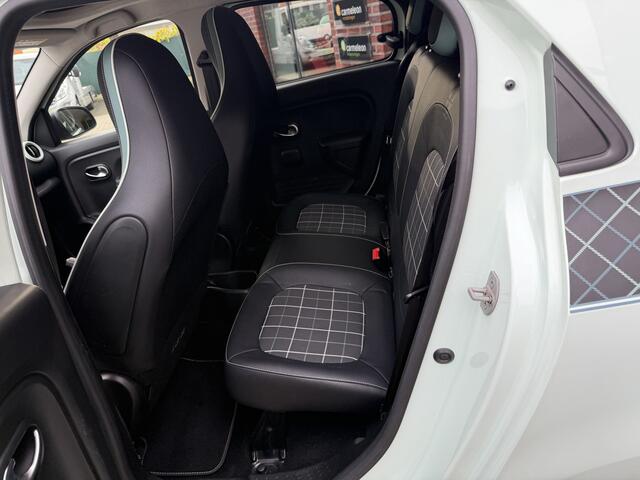 Renault TWINGO 1.0 SCe Série Signature La Parisienne