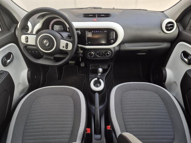 Renault TWINGO Z.E. R80 E-Tech Equilibre 22 kWh Automaat / Accu SOH 95,73% / Dealer onderhouden / WLTP 186 Km stad 261 Km / Drie fase laden / Cruise control / Navigatie via Apple Carplay of Android Auto / Parkeersensoren achter /