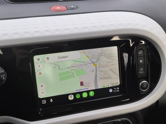 Renault TWINGO Z.E. R80 E-Tech Equilibre 22 kWh Automaat / Accu SOH 95,73% / Dealer onderhouden / WLTP 186 Km stad 261 Km / Drie fase laden / Cruise control / Navigatie via Apple Carplay of Android Auto / Parkeersensoren achter /