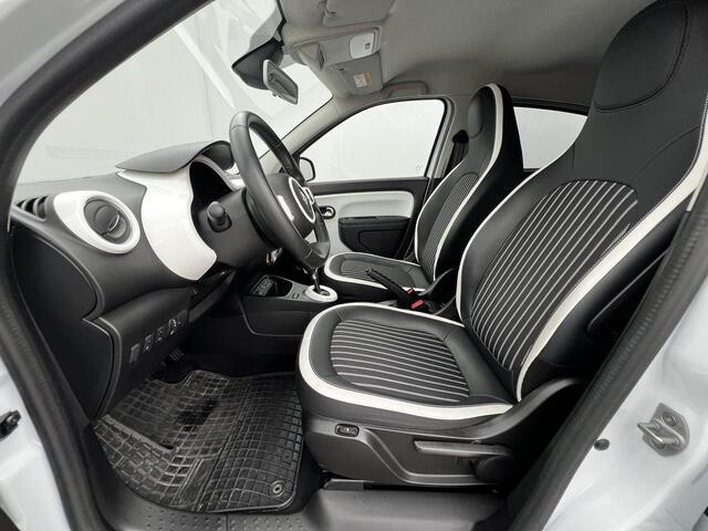 Renault TWINGO Z.E. R80 Intens Automaat / Dealer onderhouden / Accu SoH 95,46 % / Navigatie / Apple Carplay Android / Drie fase laden / Stoelverwarming /